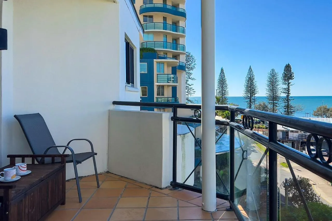 2 Bedroom Apartment, Sleeps 5 In Central Mooloolaba Resort Apartment